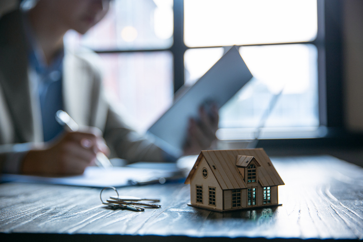 Learn what private financing in real estate is, how it works, and when investors should use it. Fast closings, flexible terms, competitive rates.